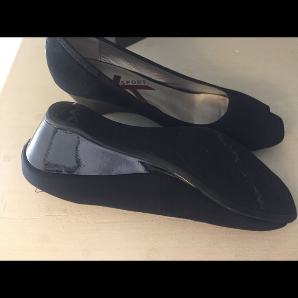 anne klein peep toe wedge